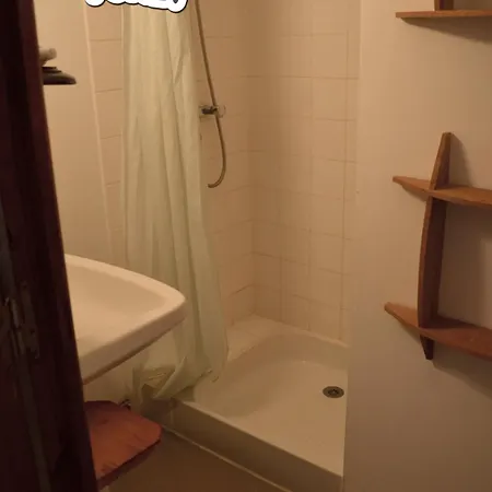 Puy Ol Faure 아파트